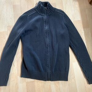 navy blue men’s sweater